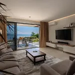 Altavista - Seaview & Relax With Heated Pool & Minigolf