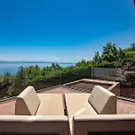 Vila Altavista - Seaview & Relax With Heated Pool & Minigolf *