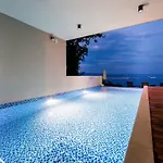 Altavista - Seaview & Relax With Heated Pool & Minigolf Vila