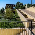 Vila Altavista - Seaview & Relax With Heated Pool & Minigolf *