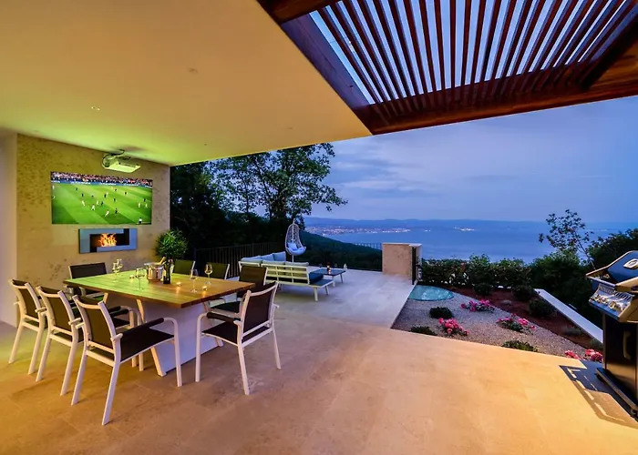 ヴィラ Altavista - Seaview & Relax With Heated Pool & Minigolf オパティヤ