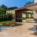 Altavista - Seaview & Relax With Heated Pool & Minigolf