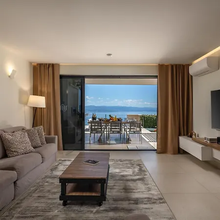 Villa Altavista - Seaview & Relax With Heated Pool & Minigolf *