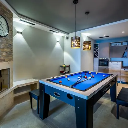 Villa Altavista - Seaview & Relax With Heated Pool & Minigolf Abbazia