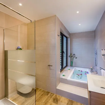 Altavista - Seaview & Relax With Heated Pool & Minigolf Villa Abbazia