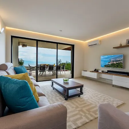Altavista - Seaview & Relax With Heated Pool & Minigolf Vilă
