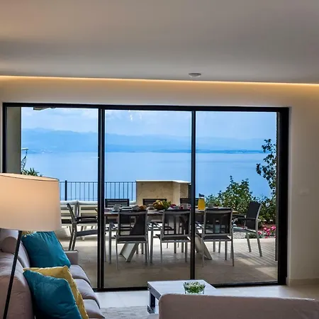Villa Altavista - Seaview & Relax With Heated Pool & Minigolf *