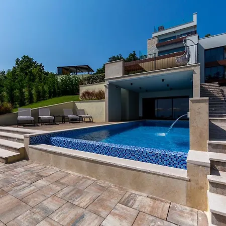 Altavista - Seaview & Relax With Heated Pool, & Minigolf