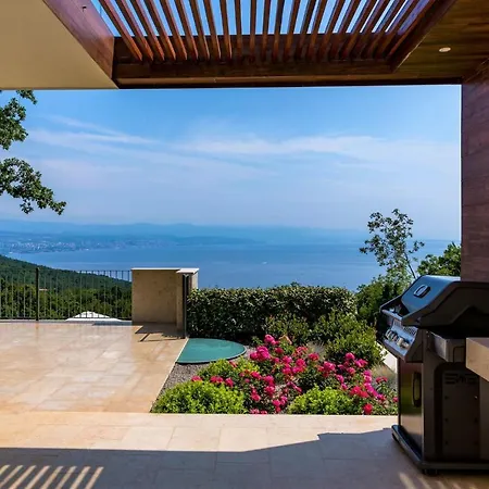 Villa Altavista - Seaview & Relax With Heated Pool & Minigolf Abbazia