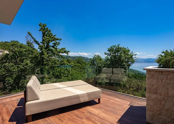 别墅 Altavista - Seaview & Relax With Heated Pool & Minigolf *