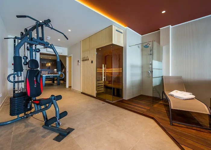 Altavista - Seaview & Relax With Heated Pool & Minigolf Villa