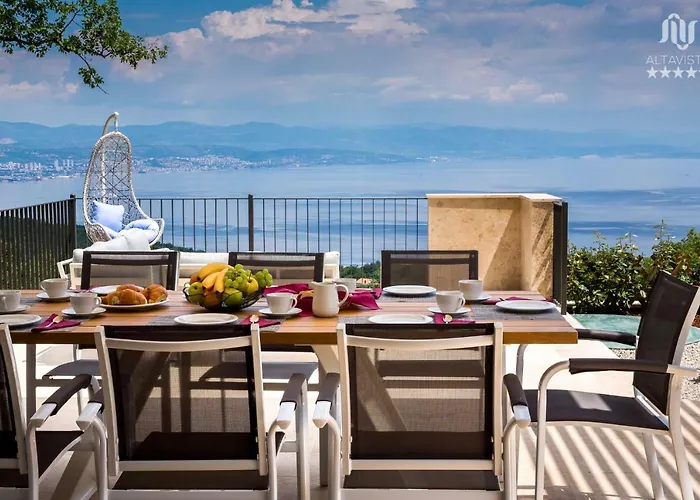 别墅 Altavista - Seaview & Relax With Heated Pool & Minigolf *