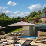 Altavista - Seaview & Relax With Heated Pool & Minigolf Opatija
