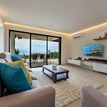 Altavista - Seaview & Relax With Heated Pool & Minigolf Villa