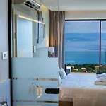 Villa Altavista - Seaview & Relax With Heated Pool & Minigolf *