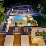 Villa Altavista - Seaview & Relax With Heated Pool & Minigolf Opatija
