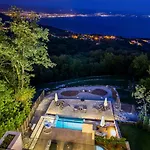 Altavista - Seaview & Relax With Heated Pool & Minigolf