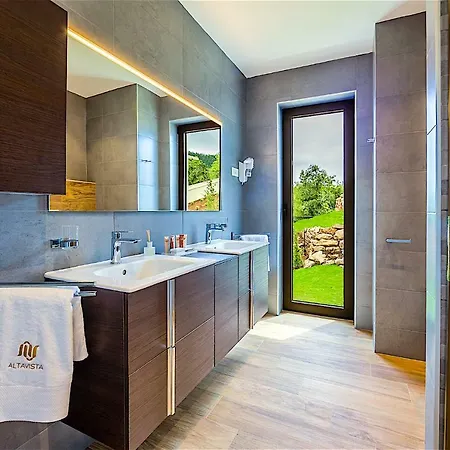 Altavista - Seaview & Relax With Heated Pool & Minigolf * Opatija