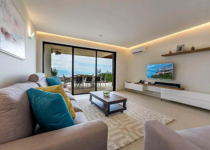 Altavista - Seaview & Relax With Heated Pool & Minigolf 빌라