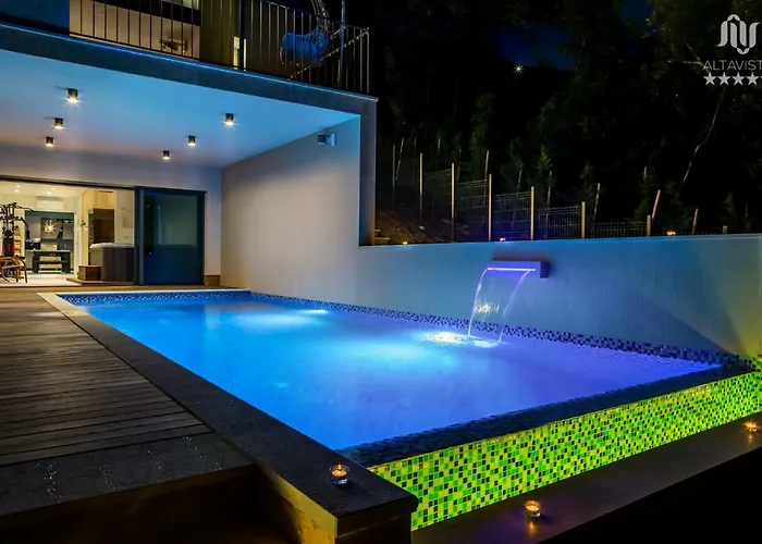 Altavista - Seaview & Relax With Heated Pool & Minigolf * 오파티아