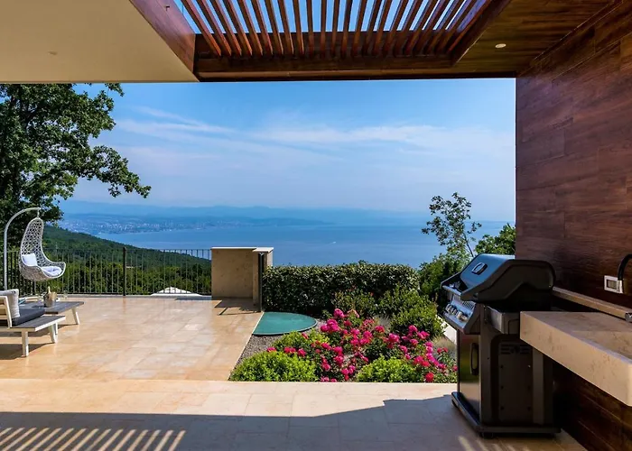 빌라 Altavista - Seaview & Relax With Heated Pool & Minigolf 오파티아